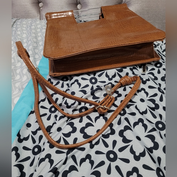 Béis crocodile vegan leather bag - Picture 5 of 6